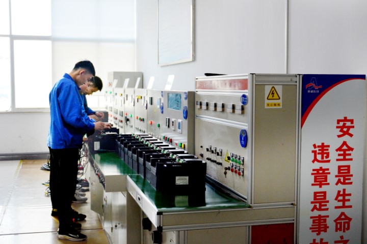 變頻器廠家 | 對于損壞的變頻器，維修和重 ...