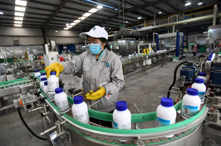 變頻器廠家 | 當(dāng)變頻器遇上農(nóng)藥配料攪拌機(jī) ...
